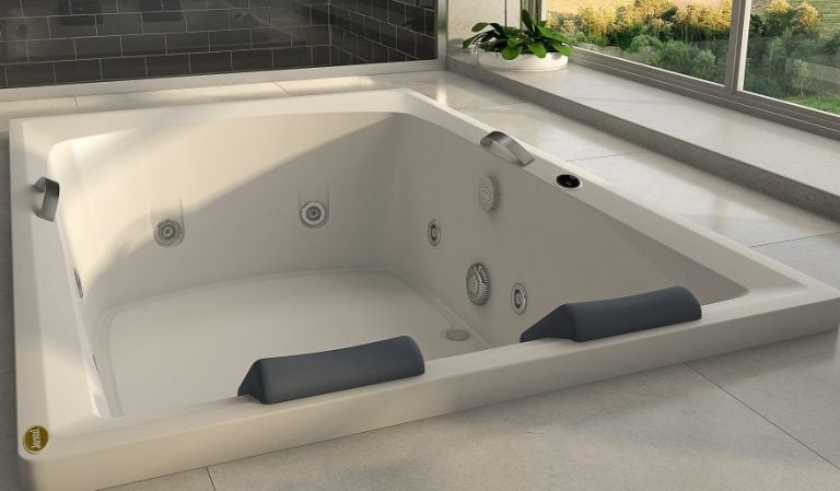 Z3358 Bañera JACUZZI© con hidromasaje Carina 170 x 110