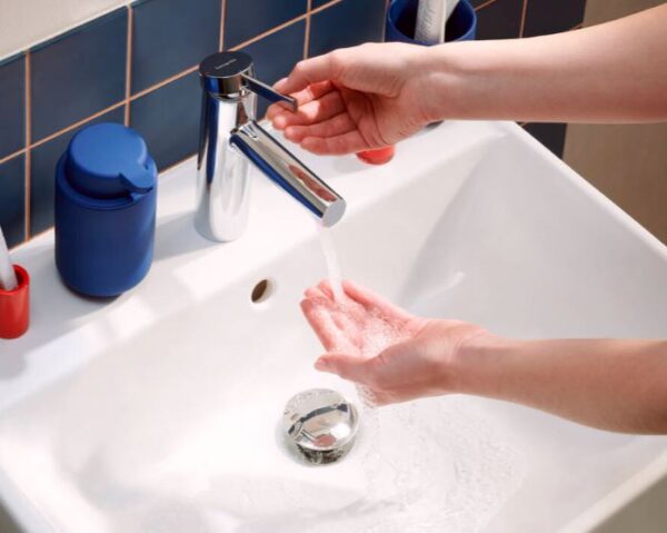 Hansgrohe Zesis S Monomando para lavabo 100 CoolStart con vaciador automático codigo 74720000